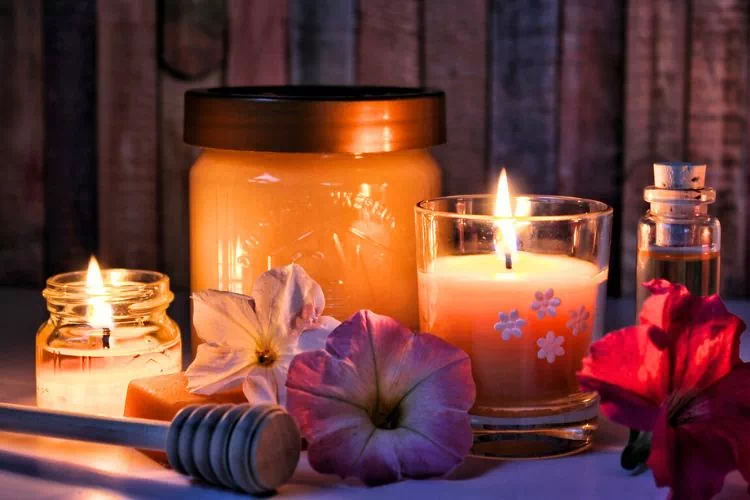 Bougies fabriquées en cire d'abeilles