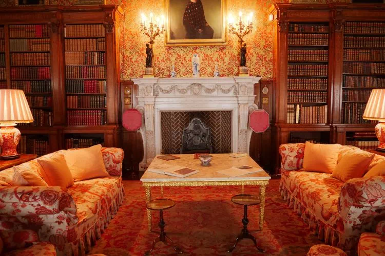 Salon dans le plus pur style traditionnel