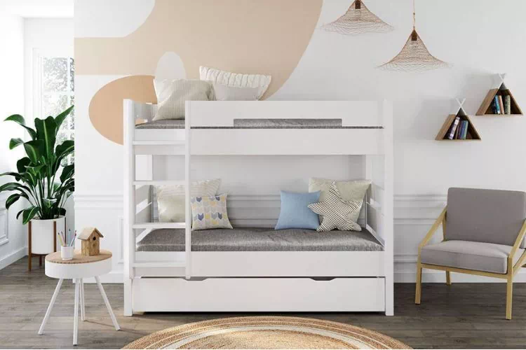 Jolie chambre d'enfant avec un lit superposé 2 places et un lit escamotable