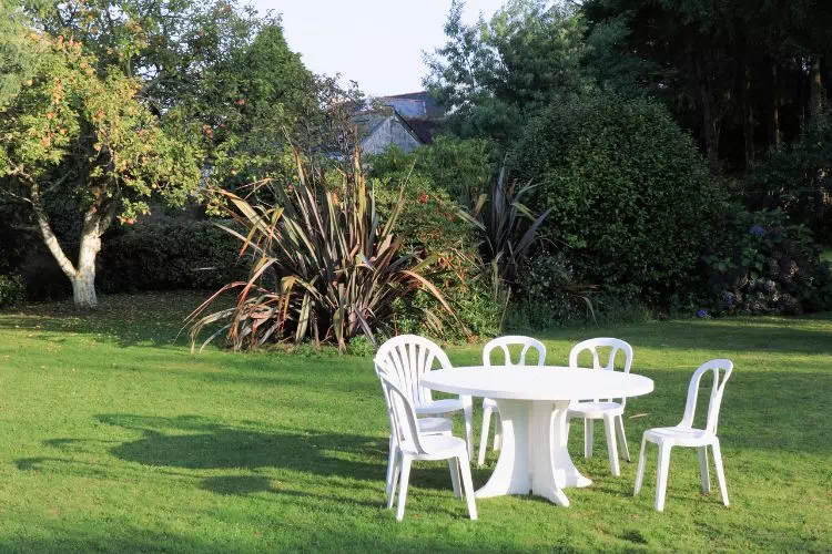 Mobilier de jardin en plastique