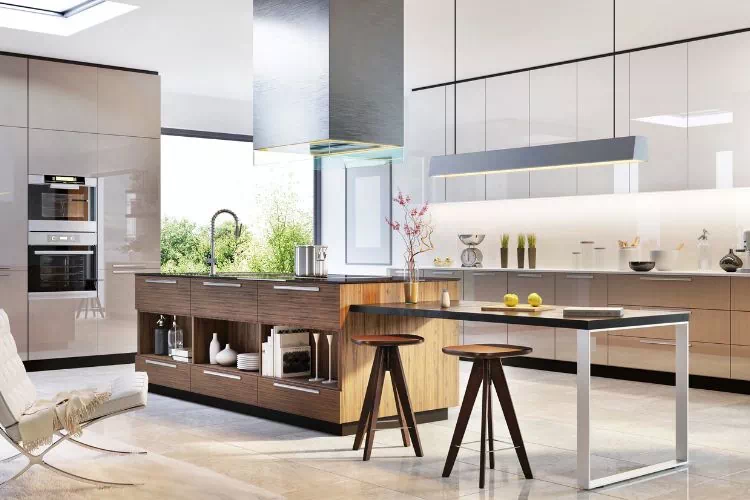 Jolie cuisine moderne claire et luxueuse