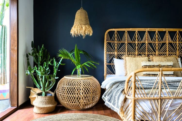 Ambiance naturelle et raffinée d'une chambre à coucher