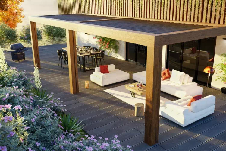 Lames orientables de pergola d'une terrasse
